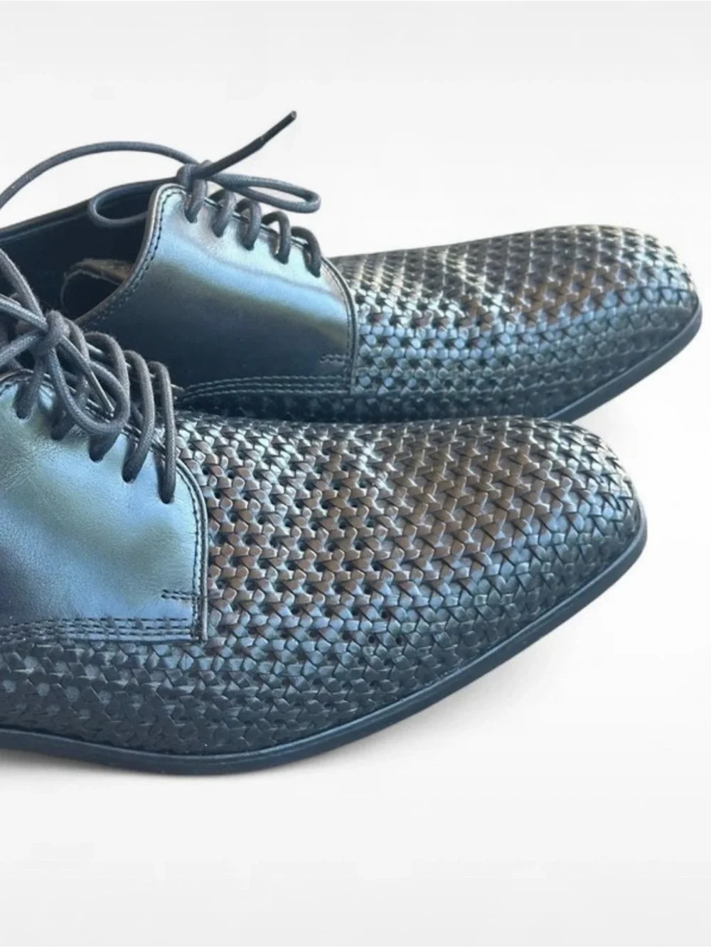 Men’s Woven Leather Lace-Up Shoes in Black